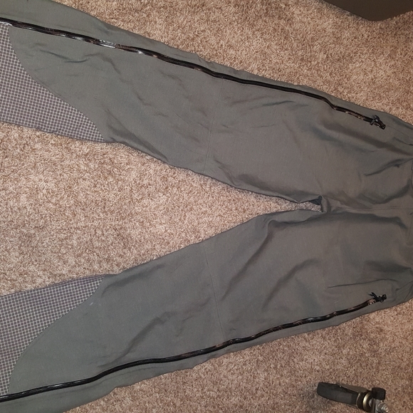 Overalls - Picture 4 of 8